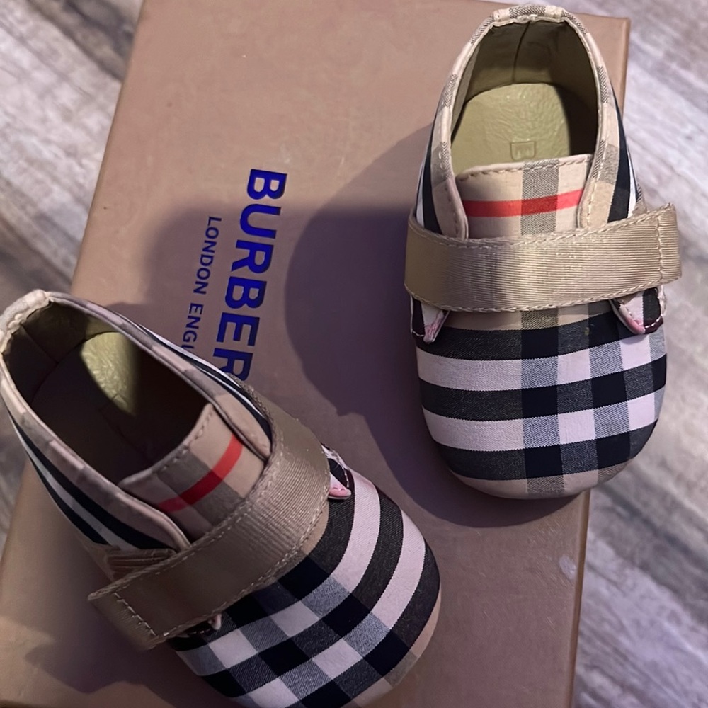 Infant Burberry shoes